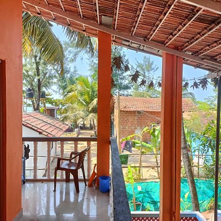 Hotel Golden Wings Cafe Gokarna  Exterior foto