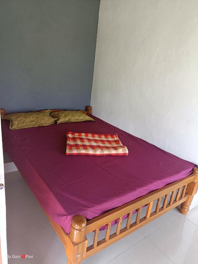 Hotel Golden Wings Cafe Gokarna  Exterior foto